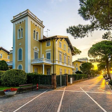 Hotel Ville Bianchi Grado Buitenkant foto