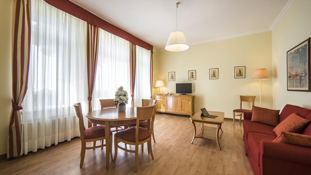 Hotel Ville Bianchi Grado Buitenkant foto