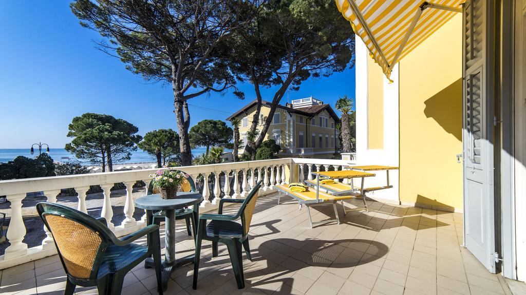 Hotel Ville Bianchi Grado Buitenkant foto