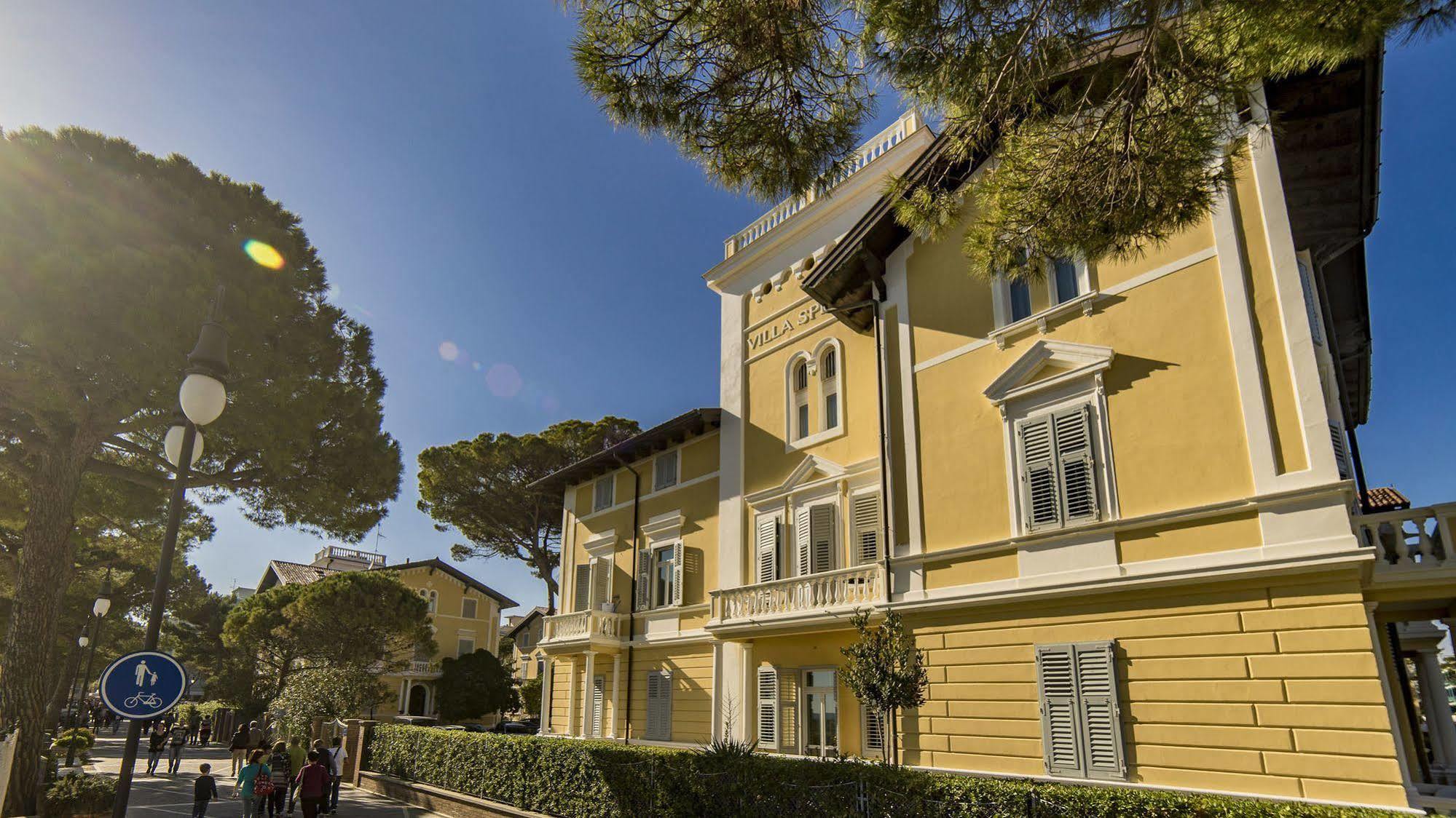 Hotel Ville Bianchi Grado Buitenkant foto
